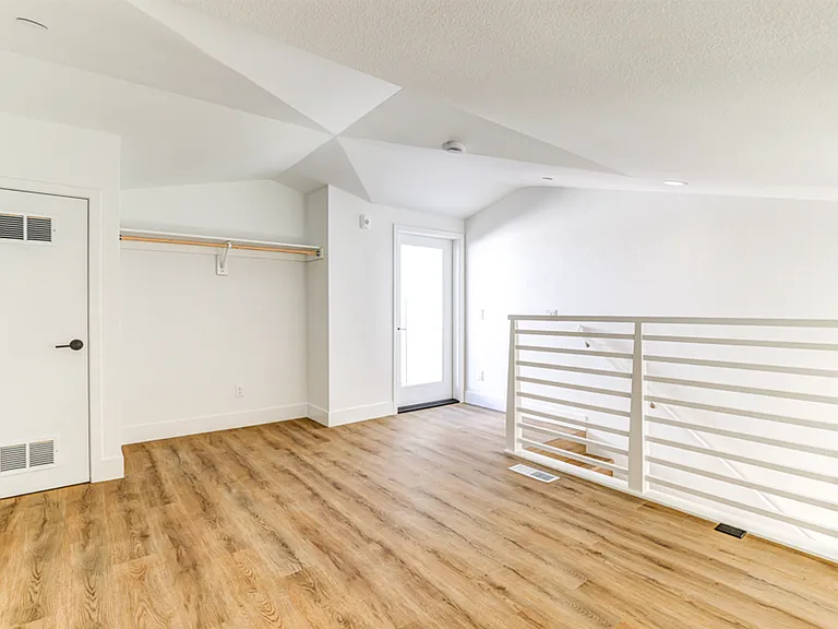 Girard Lofts — Photo 26