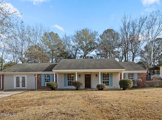 1013 Normandy Dr, Clinton, MS 39056