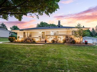 6619 Manchester Dr, Greendale, WI 53129