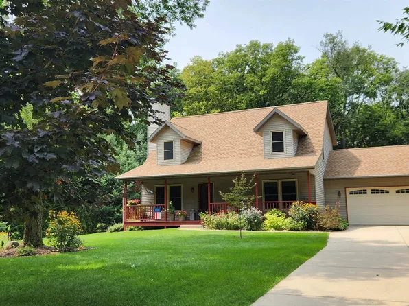 421 Meander Wood Rd, Oregon, WI 53575