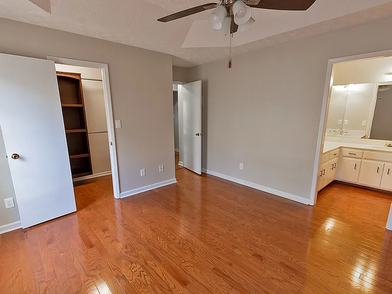 7125 Breckenridge Dr — Photo 13