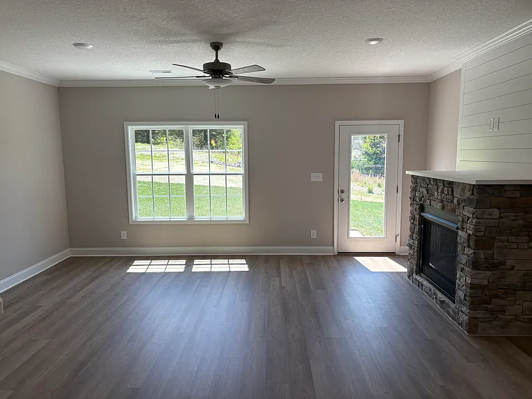 11318 Sawyers Valley Dr — Photo 3