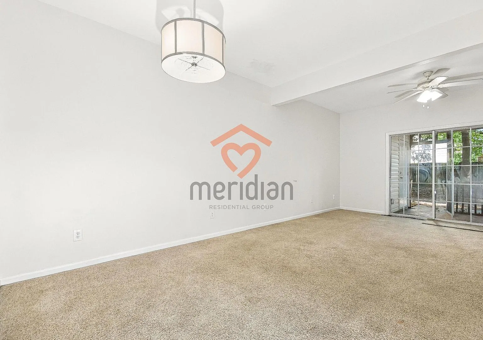 2 bedroom / 2.5 townhome ~ Move-in Today! — Photo 2
