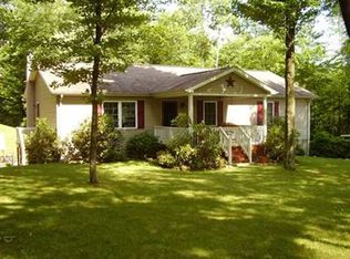 4418 Mercer St, Sandy Lake, PA 16145