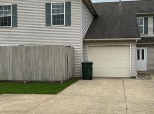 3898 Beech Hill Rd NW, North Canton, OH 44720