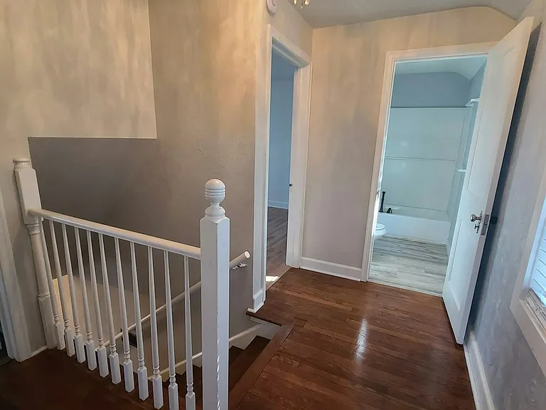 330 Drake St — Photo 22