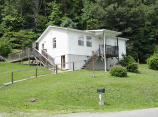 537 Plum Creek Rd, Chilhowie, VA 24319