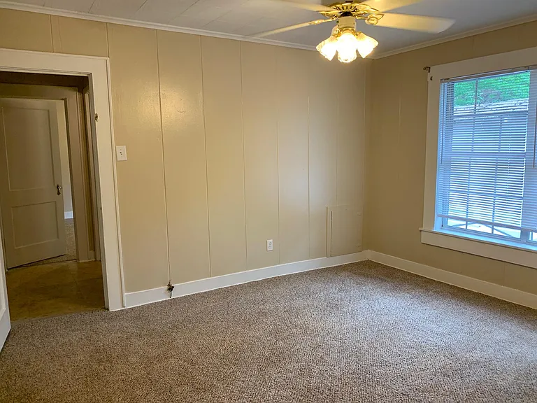 501 Glover Dr — Photo 11