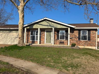 5853 Hunterbrook Ct, Saint Louis, MO, 63129