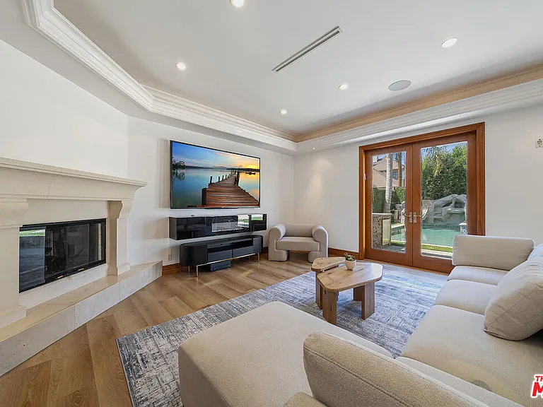 9033 Cresta Dr — Photo 20