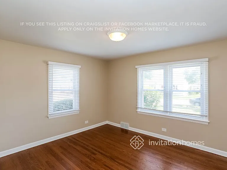 180 S Oakland Grv — Photo 11