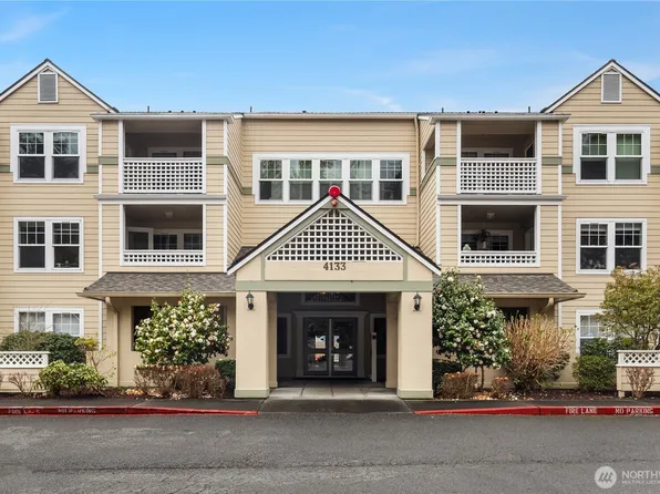 4133 224th Lane SE #213, Issaquah, WA 98029