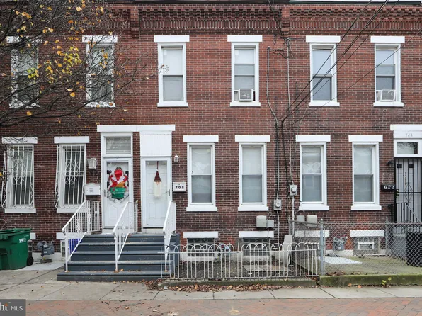 708 Berkley St, Camden, NJ 08103