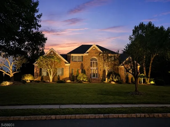 2 Daltrui Dr, Hillsborough Twp., NJ 08844