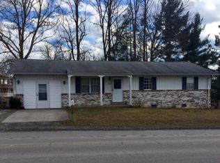 118 Gatewood Ave, Oak Hill, WV 25901