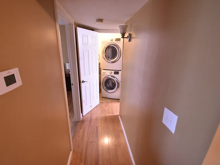 430 Adams St #3 — Photo 3