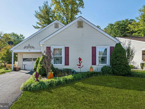 50 Buckingham Dr, Southampton, NJ 08088