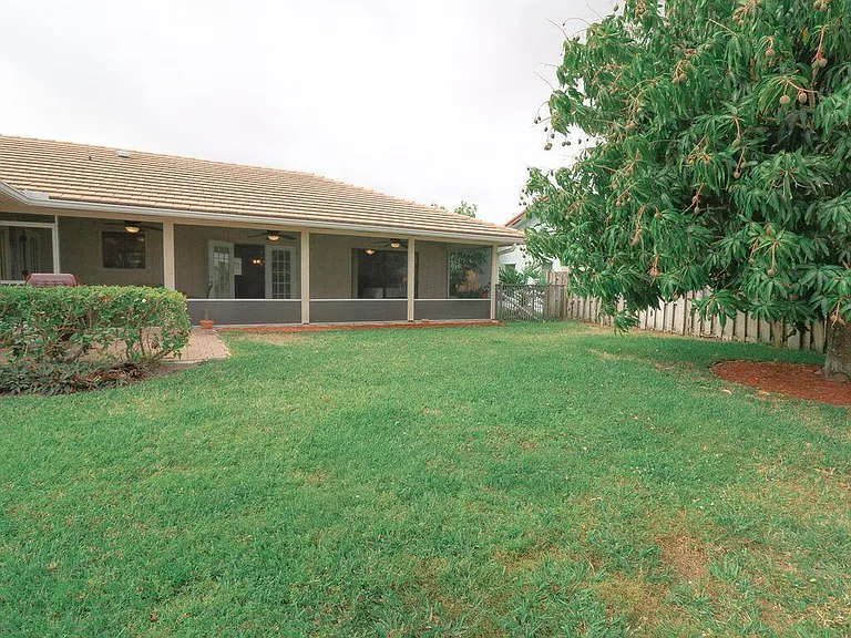 73 Pine Hill Trl W — Photo 23