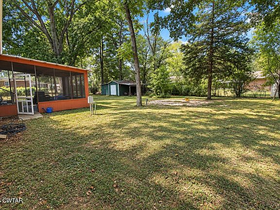 3rd image of 83 Overton Dr