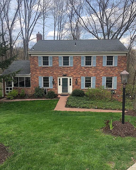 1st image of 2555 Armadale Ct