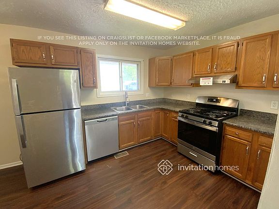 5th image of 189 N Pinecrest Rd