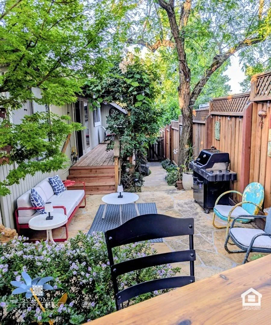 Furnished Short or Long Term Sonoma Retreat Available Now! — Photo 4