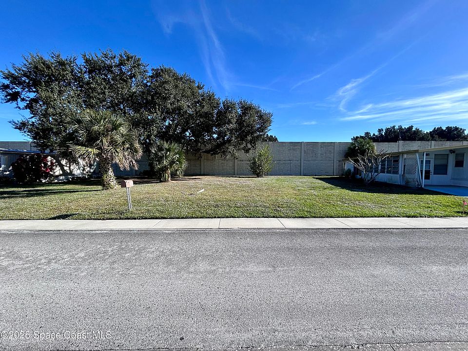 1st image of 254 Holiday Park Blvd NE