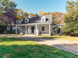 85 Weir Ln, Locust Valley, NY 11560