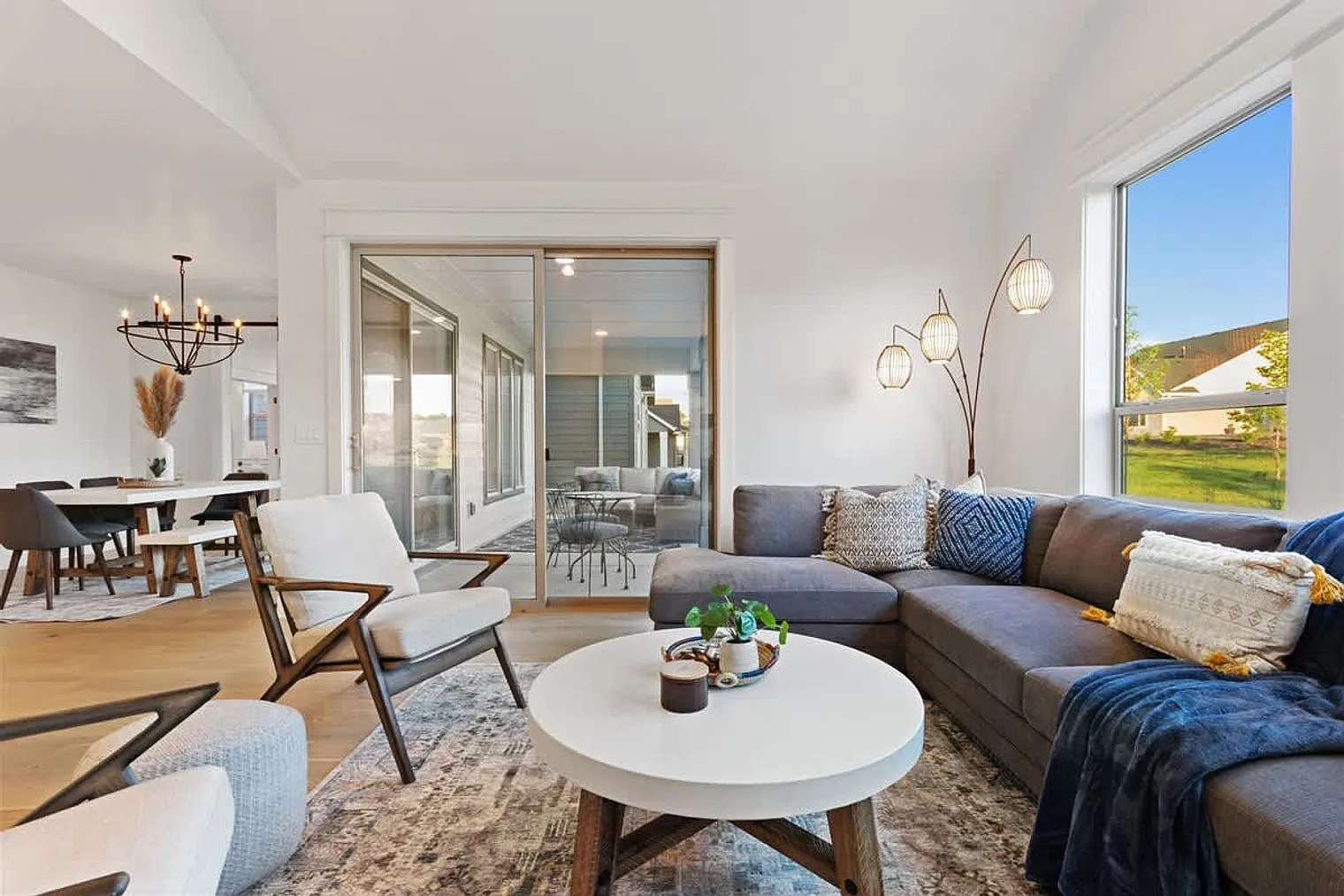 3 bed, 2.0 bath, $8,029 — Photo 1