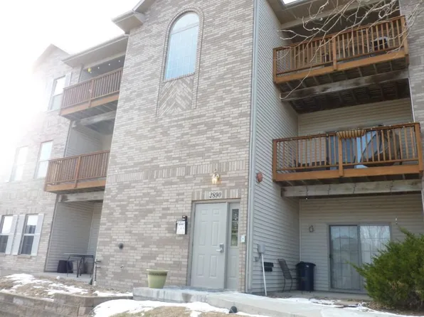 2890 Coral Ct APT 203, Coralville, IA 52241