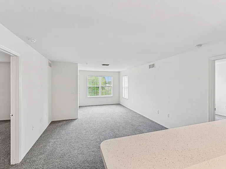 Camellia Pointe Apartments — Photo 16