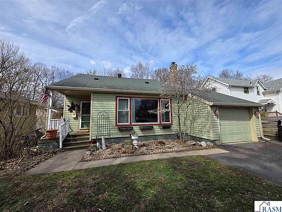 2nd image of 304 N 8th St