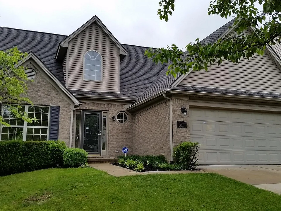 521 Skyview Ln