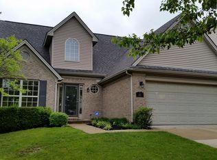 521 Skyview Ln, Lexington, KY 40511