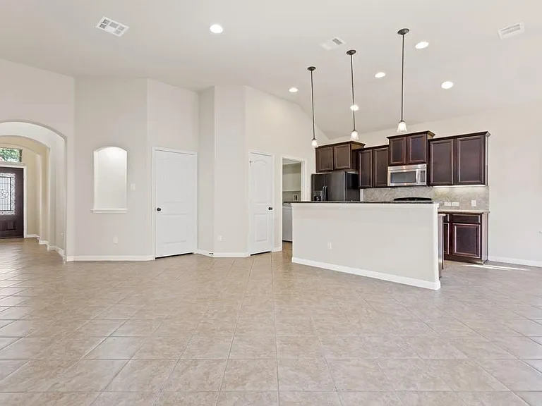 12508 Jen Ln — Photo 3