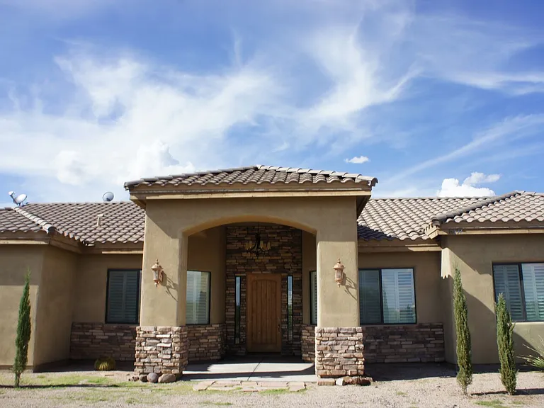 14032 E Cavedale Dr — Photo 1