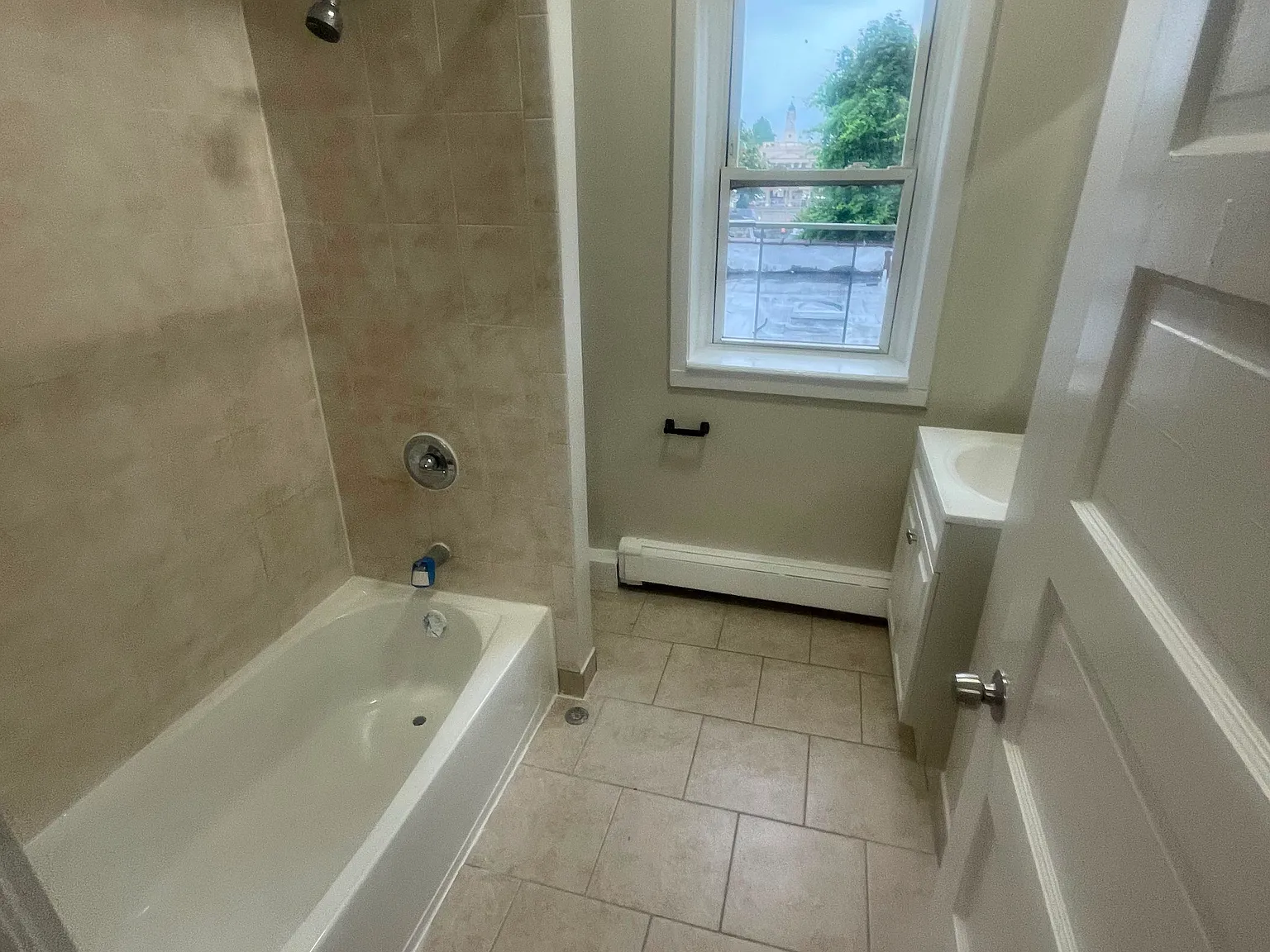 1 bed, $1,650 — Photo 3