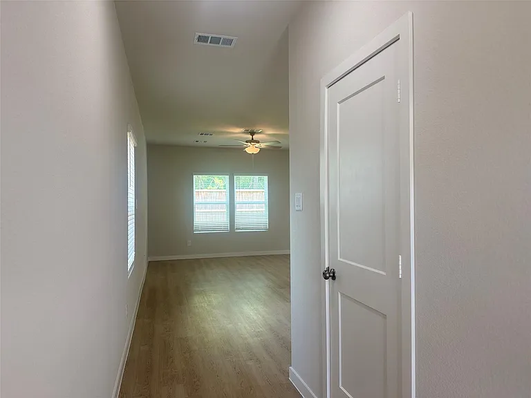 7942 Alset Dr — Photo 3