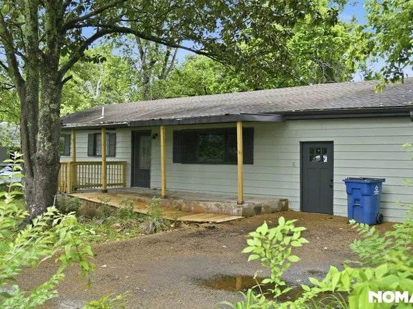 1322 W Sherry Dr, Rossville, GA 30741