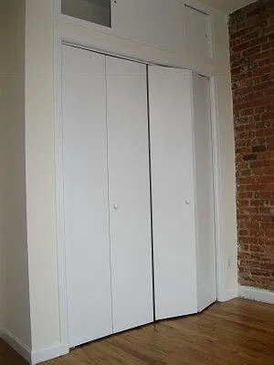 Rented by Tower Brokerage | media 21