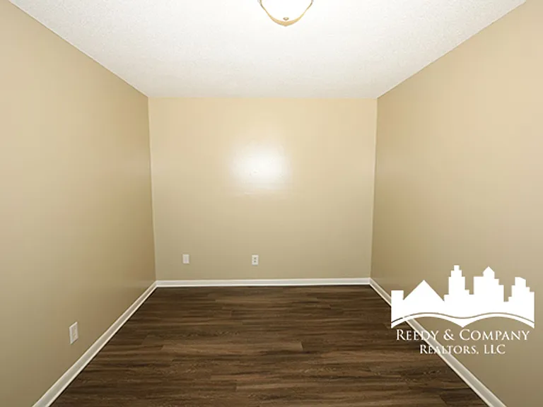 1616 Winston Dr — Photo 12