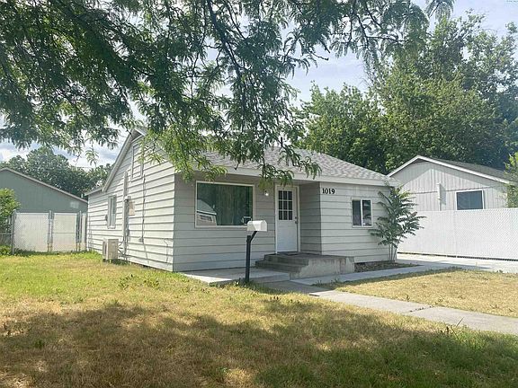 2nd image of 1019 Willard Ave