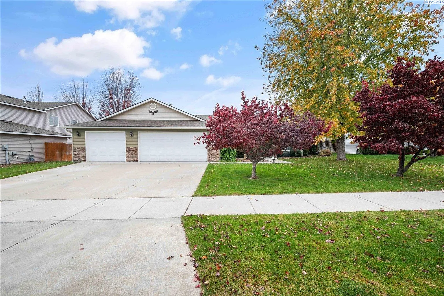 4016 Manassas Ct photo 1