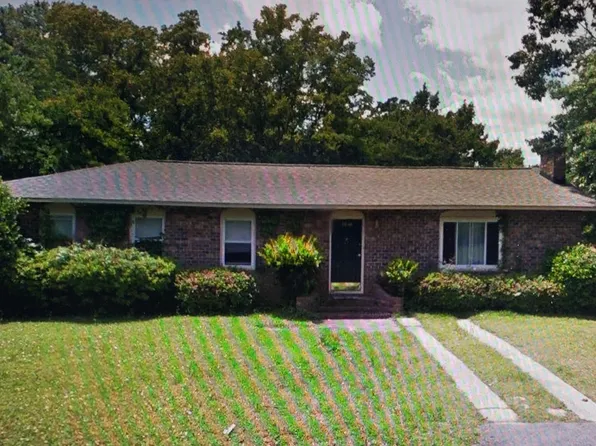 1848 Sandcroft Dr, Charleston, SC 29407