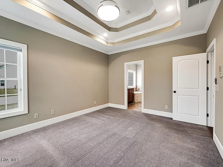 2400 Dovedale Ct #B — Photo 22