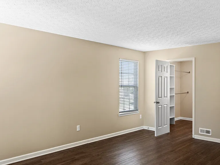246 Parrott Ct — Photo 10