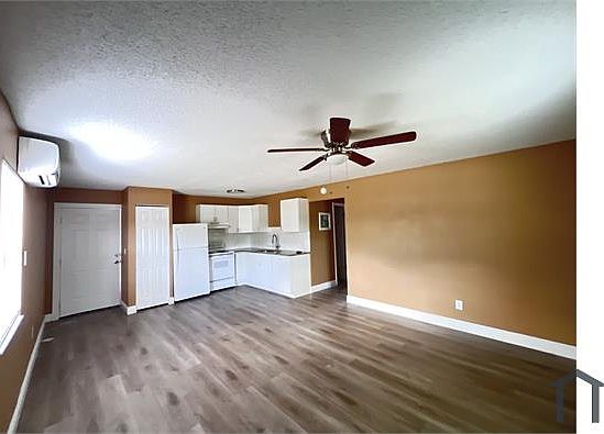 3rd image of 2901 Missouri Ave APT D