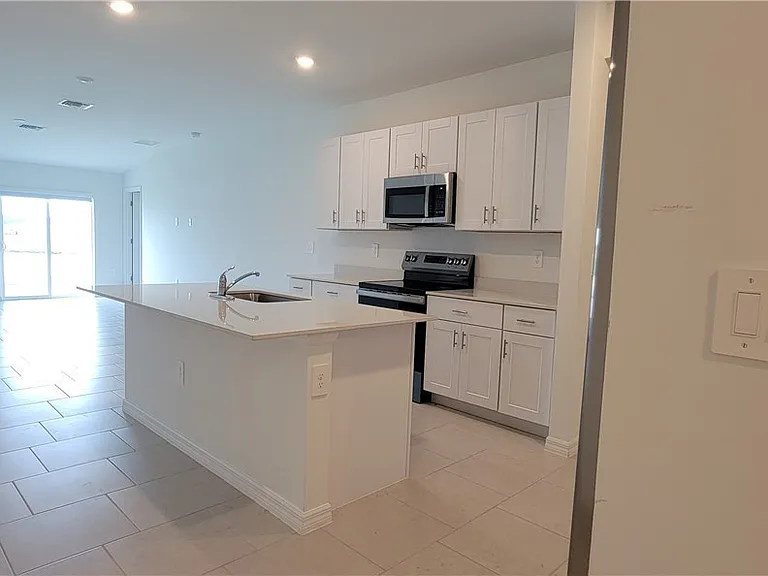 19709 Garden Ridge Ct — Photo 6