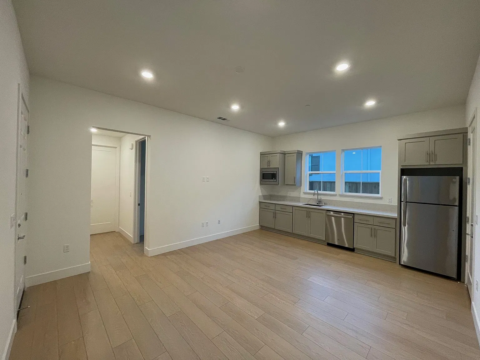 102 Shady Oak Way — Photo 1