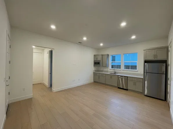 102 Shady Oak Way, Scotts Valley, CA 95066